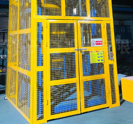 禄丰货梯可以安装在室外吗